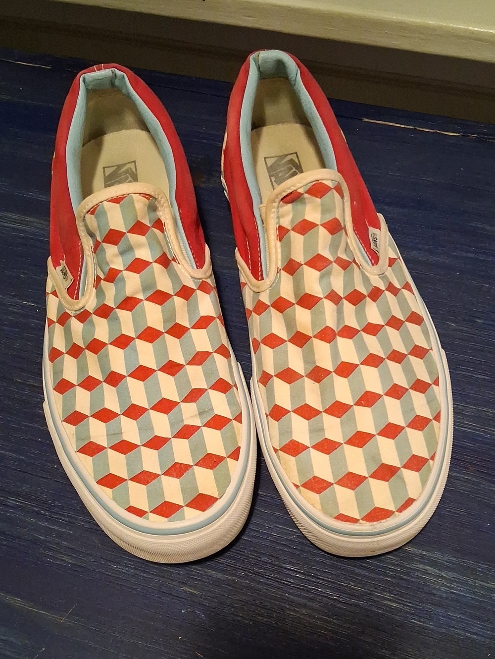 Vans Kids Slip-On Sneakers - Red, Cream & Light Blue Geometric